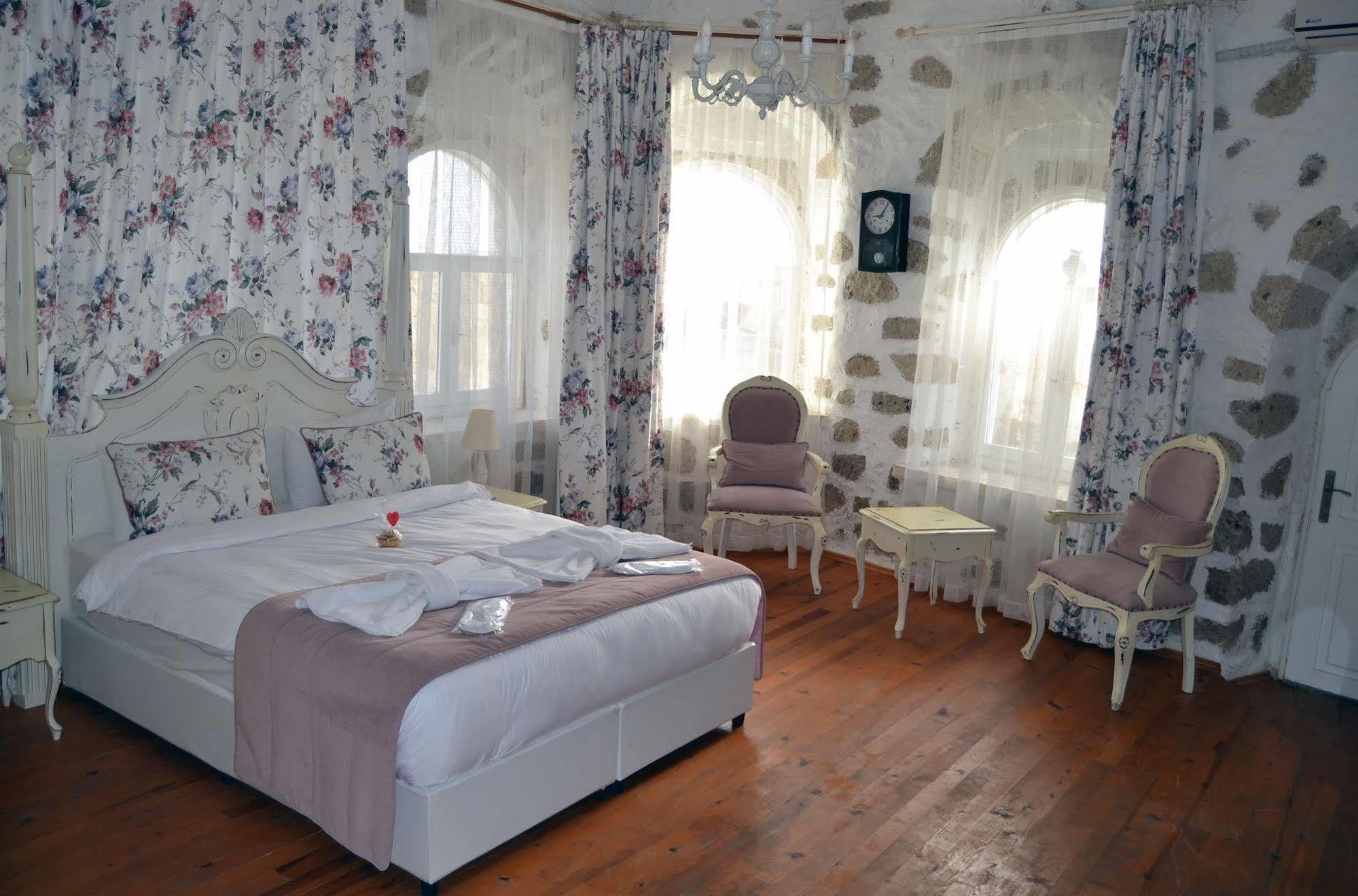 Sari Gelin Alacati Hotel Eksteriør bilde